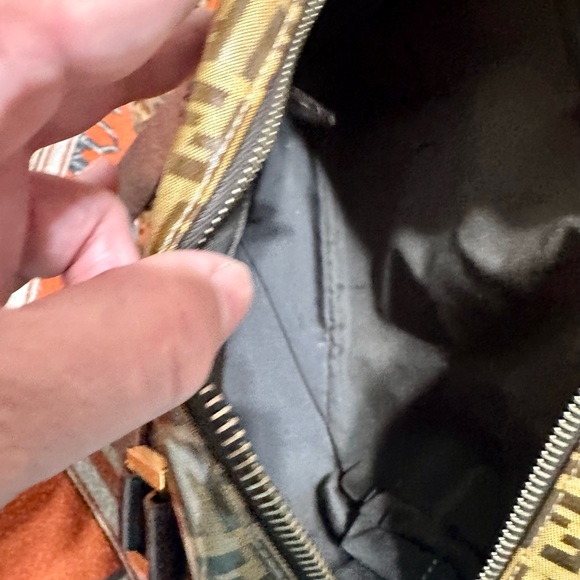 FENDI ❤️🌟 FF MONOGRAM COATED CANVAS BOSTON BAG ⭐️ - Picture 4 of 7